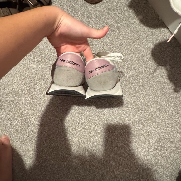 New Balance 237 - Picture 3 of 5